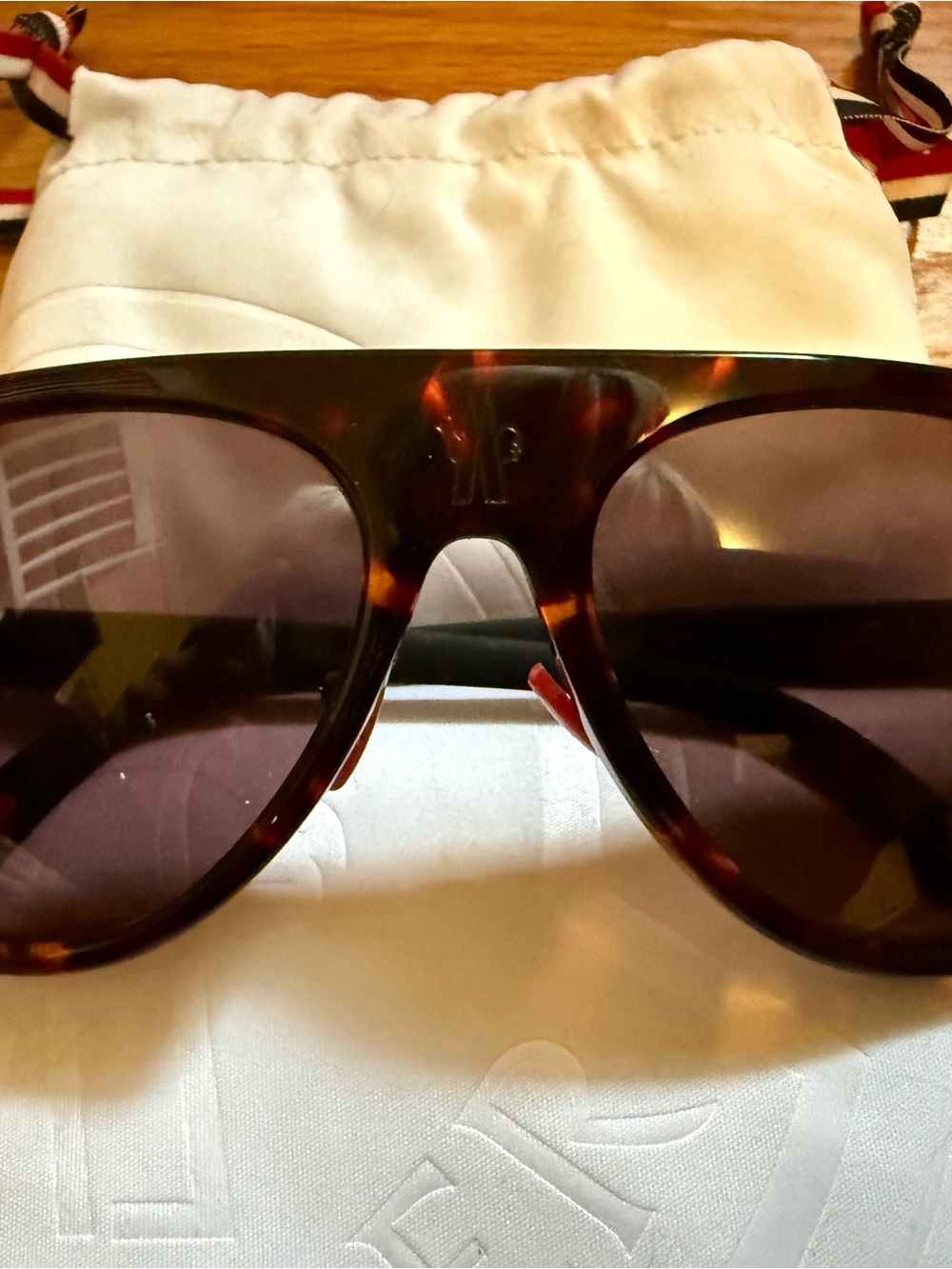 Moncler Navigaze Aviator Sunglasses Tortoiseshell w/Red Accents NWT - Picture 3 of 9